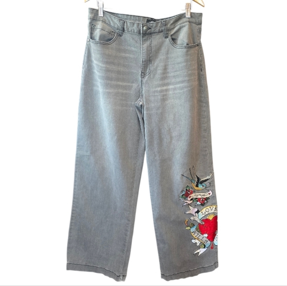 Ed Hardy High Rise Light Gray Embroidered Tattoo Rose Heart Wide Leg Jeans 32